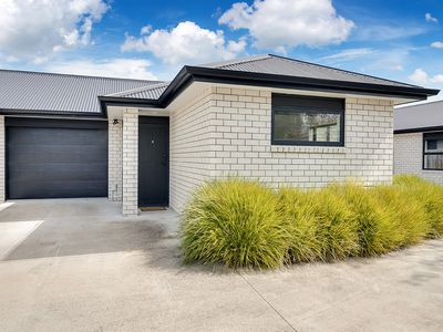 2 / 11 Forster Avenue, Hillcrest