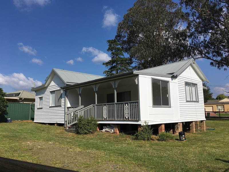 50 Dutton Road, Buxton