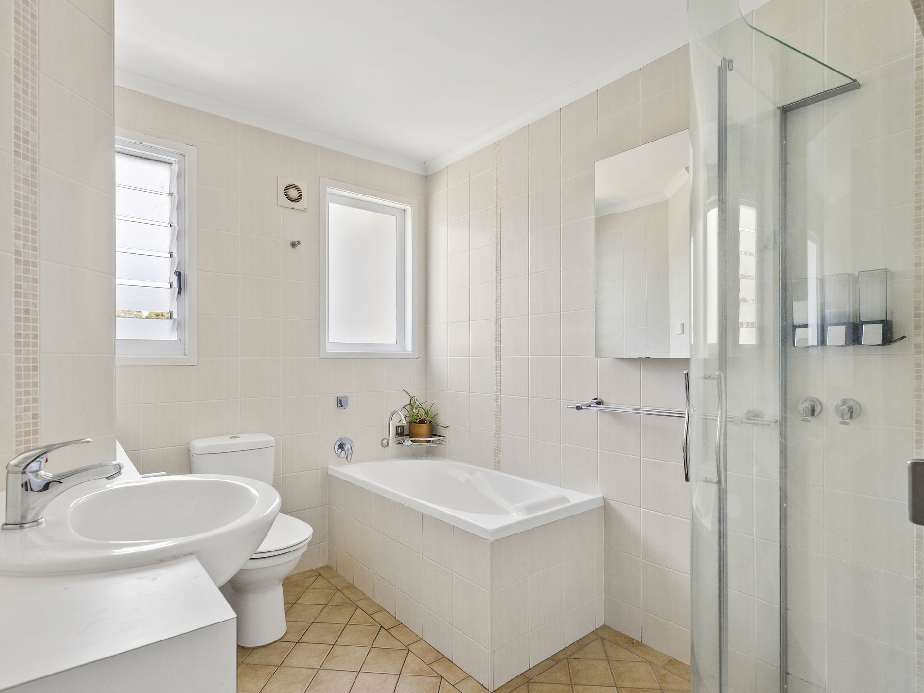 45 Lachlan Crescent, St Georges Basin