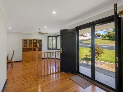 34 Sunset Boulevard, Kianga