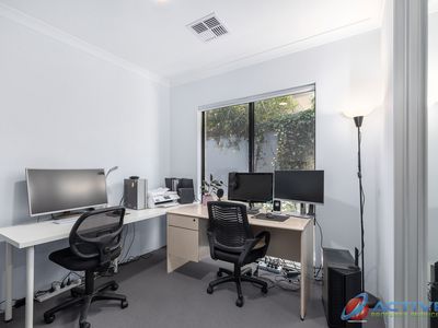 76 Wisteria Parade, Edgewater