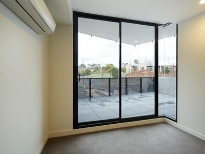 315 / 41 Edgewater Boulevard, Maribyrnong