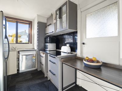 32 Panmure Avenue, Calton Hill