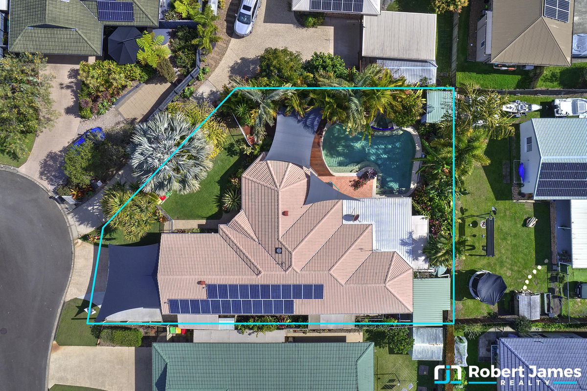 6 Hoylake Court, Tewantin