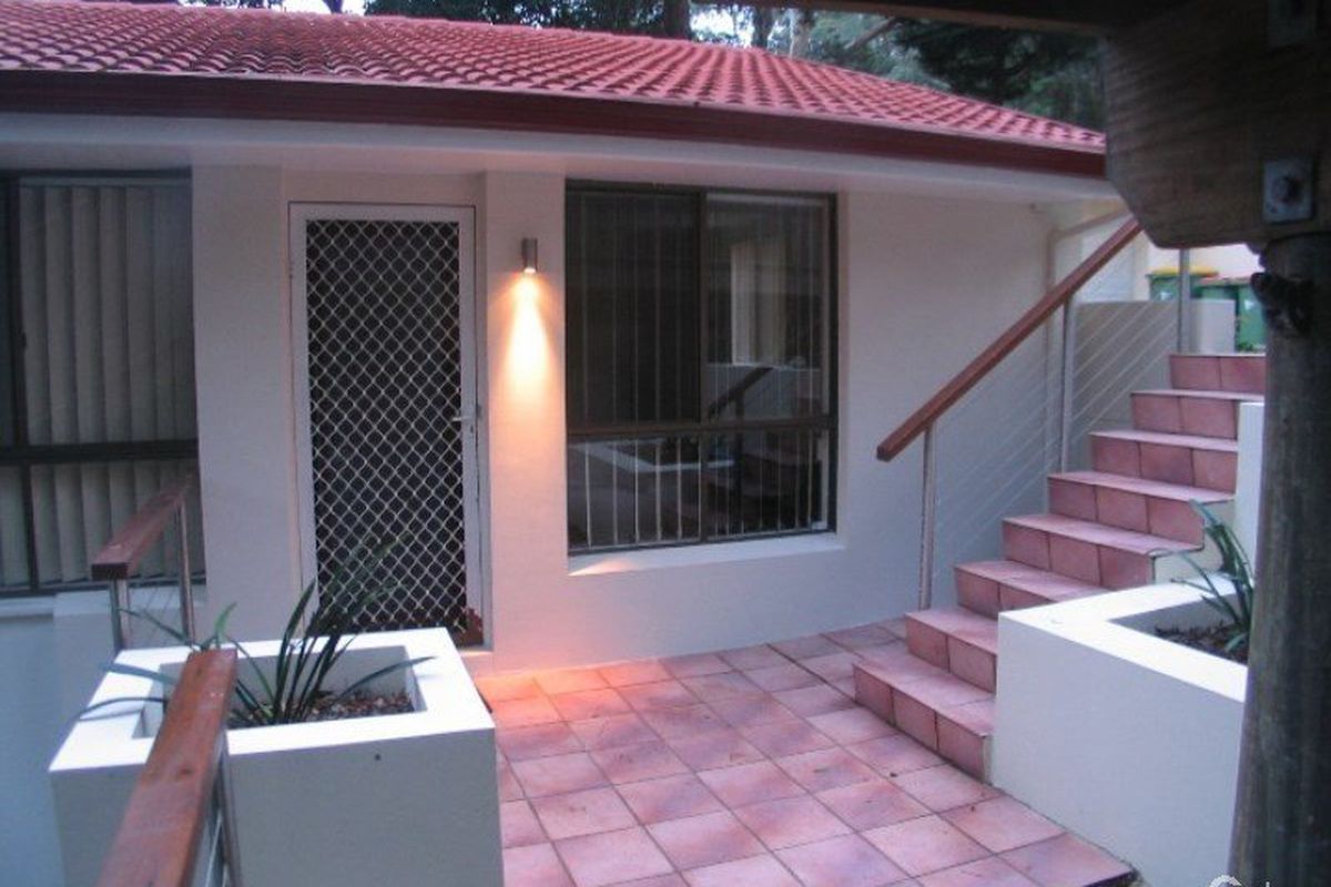 1 / 5 Palmgrove Place, North Avoca