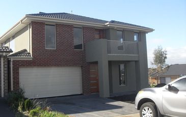12 Prospect Way, Officer