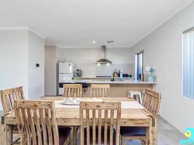 10 Paddle Way, Yanchep