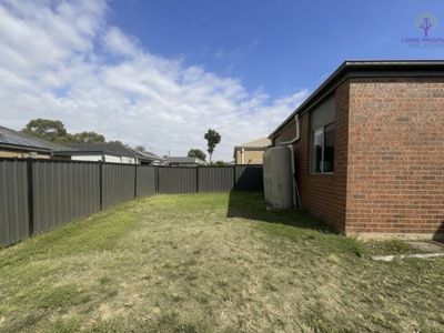 19 Cobram Street, Tarneit