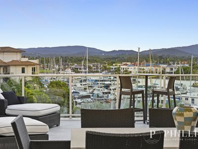 1729 / 1 Rialto Quay Drive, Hope Island