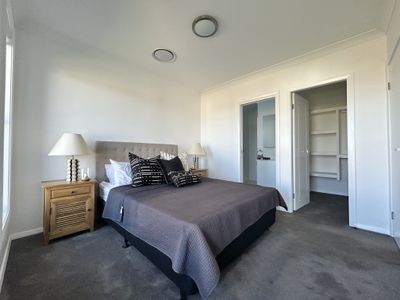 11 Manchurian Circuit, Dubbo