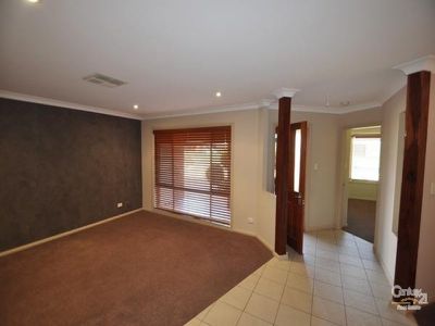 22 Cardiff Arms Avenue, Dubbo