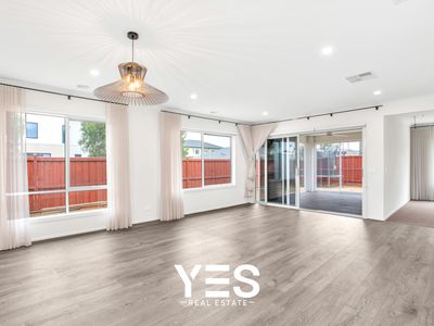 27 Fairweather Street, Clyde