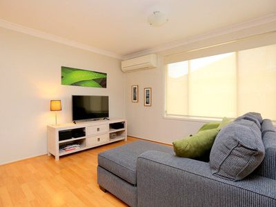 2 / 21 Pringle Avenue, Bankstown