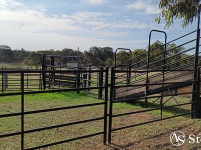 211 Back Kyneton Road, Heathcote