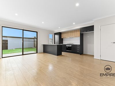 7 Zagros Street, Clyde North
