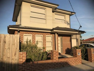 18 Dundee Street, St Albans