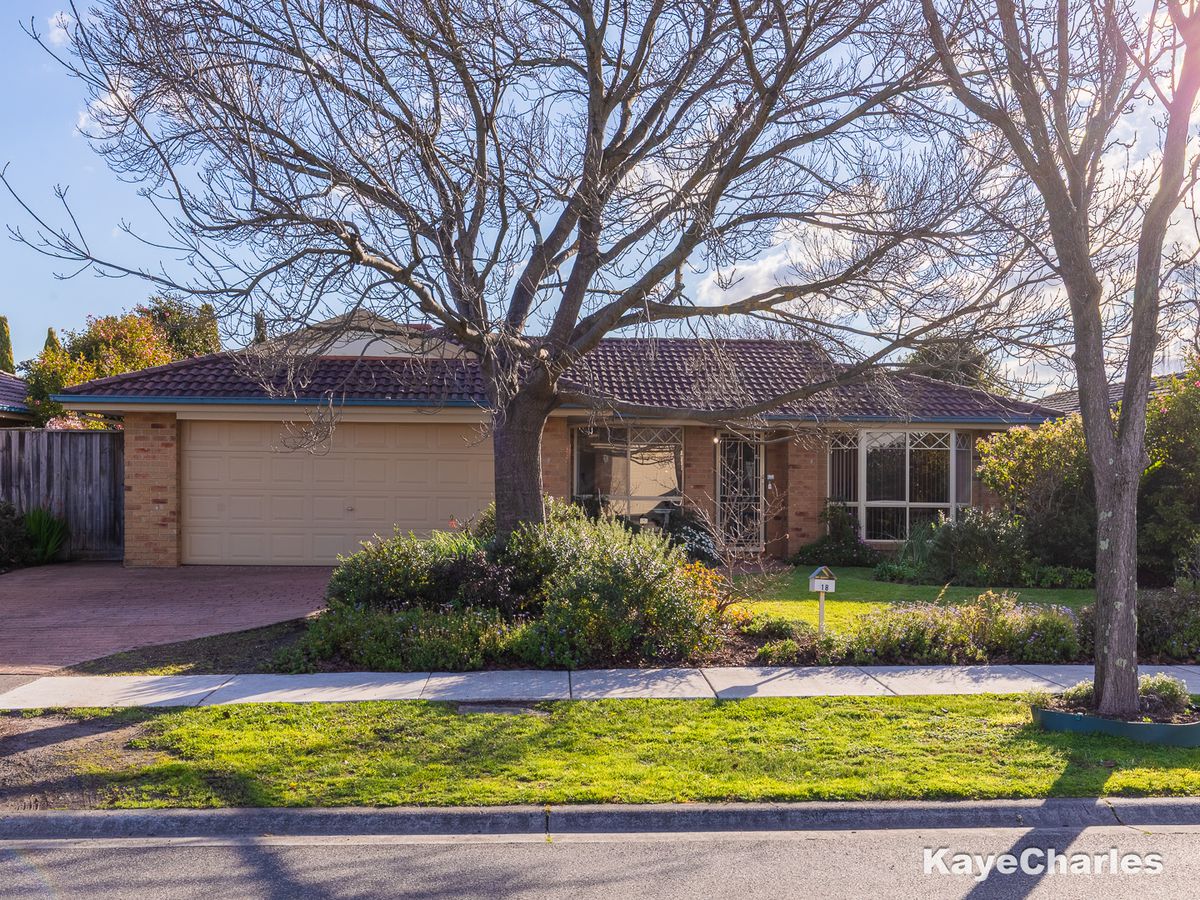 18 Retreat Circuit, Beaconsfield