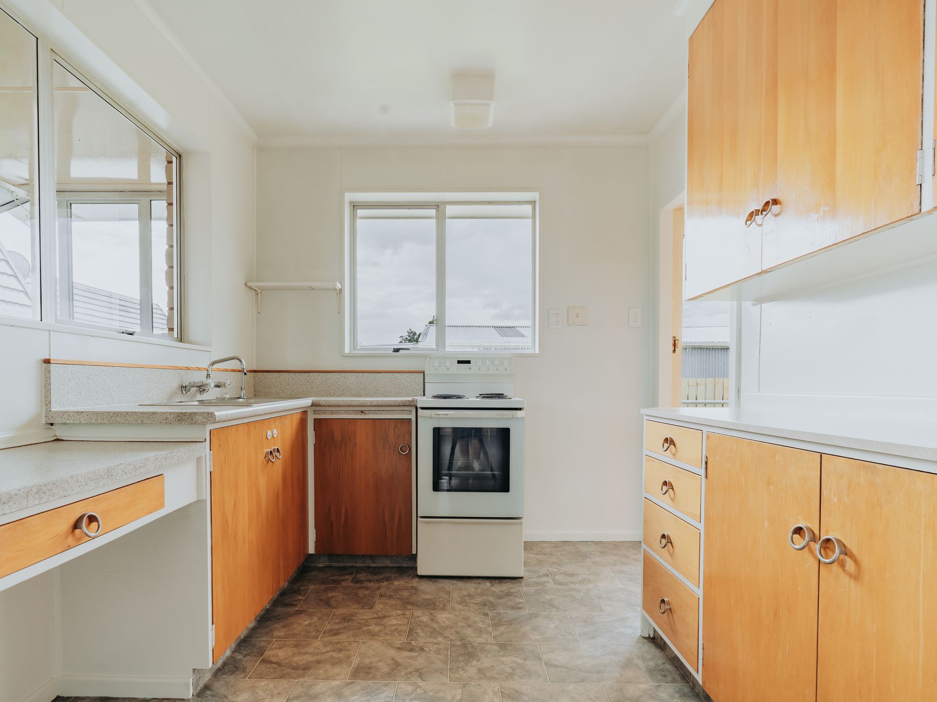 12 Cowper Street, Milton