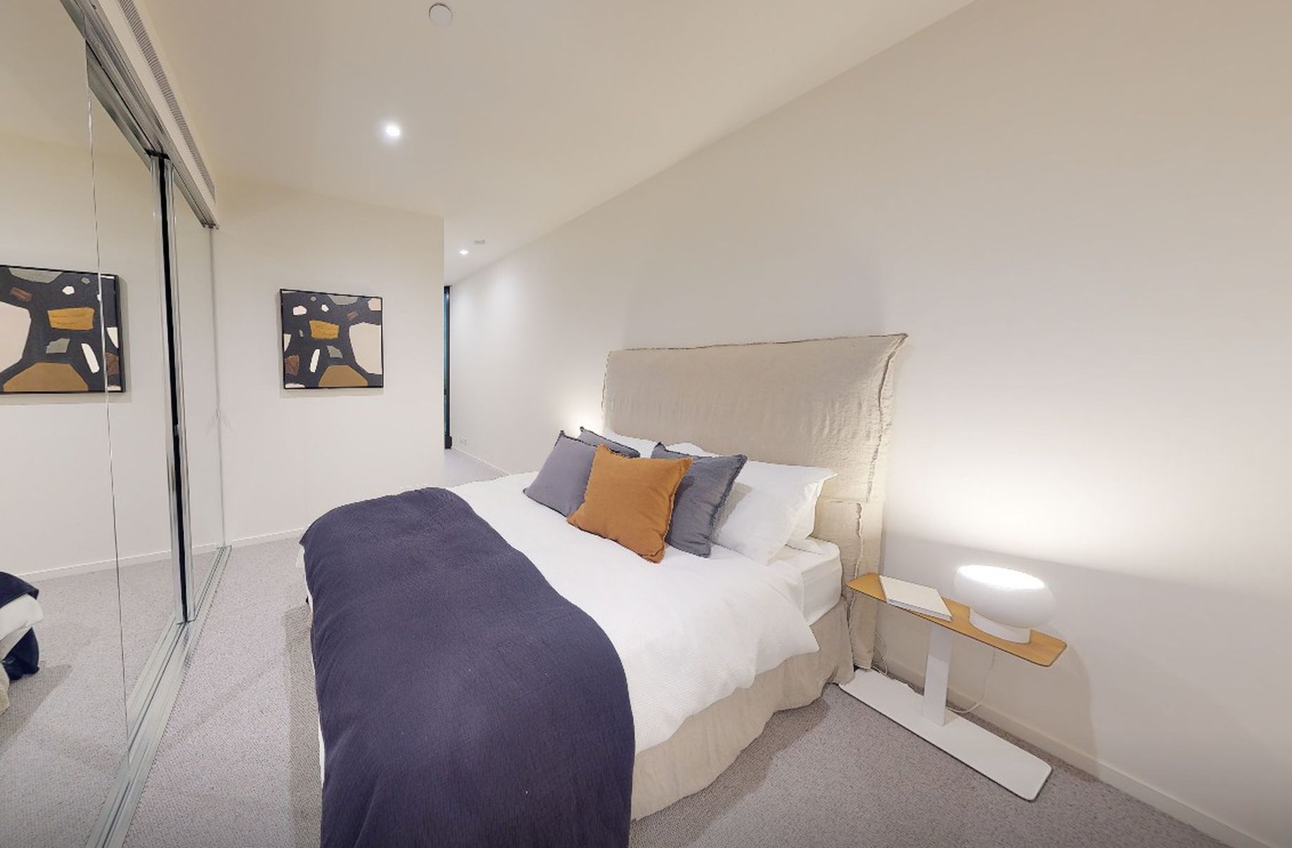 7204 / 70 Southbank Blvd, Southbank