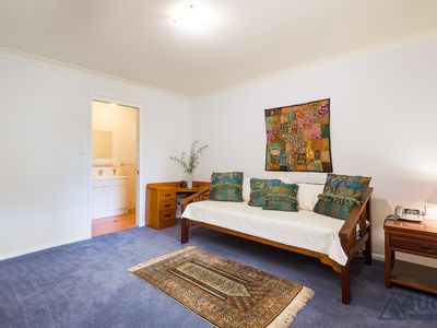 10 Ruth Miller Close, Fig Tree Pocket