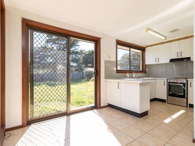 4 Mathews Place, Bungendore