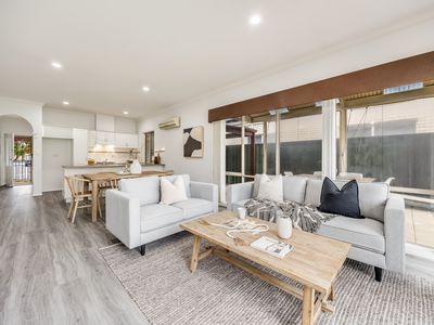 6 Heard Avenue, Mawson Lakes