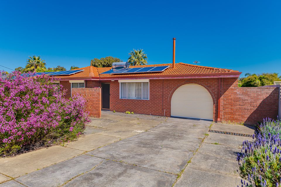 12 Adamson Rd, Parmelia