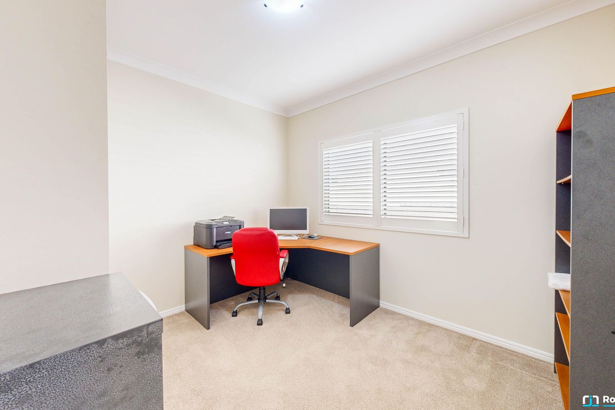 16 Tibrogargan Place, Pelican Waters