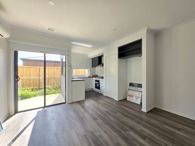 5 Wheatsheaf Road, Wyndham Vale