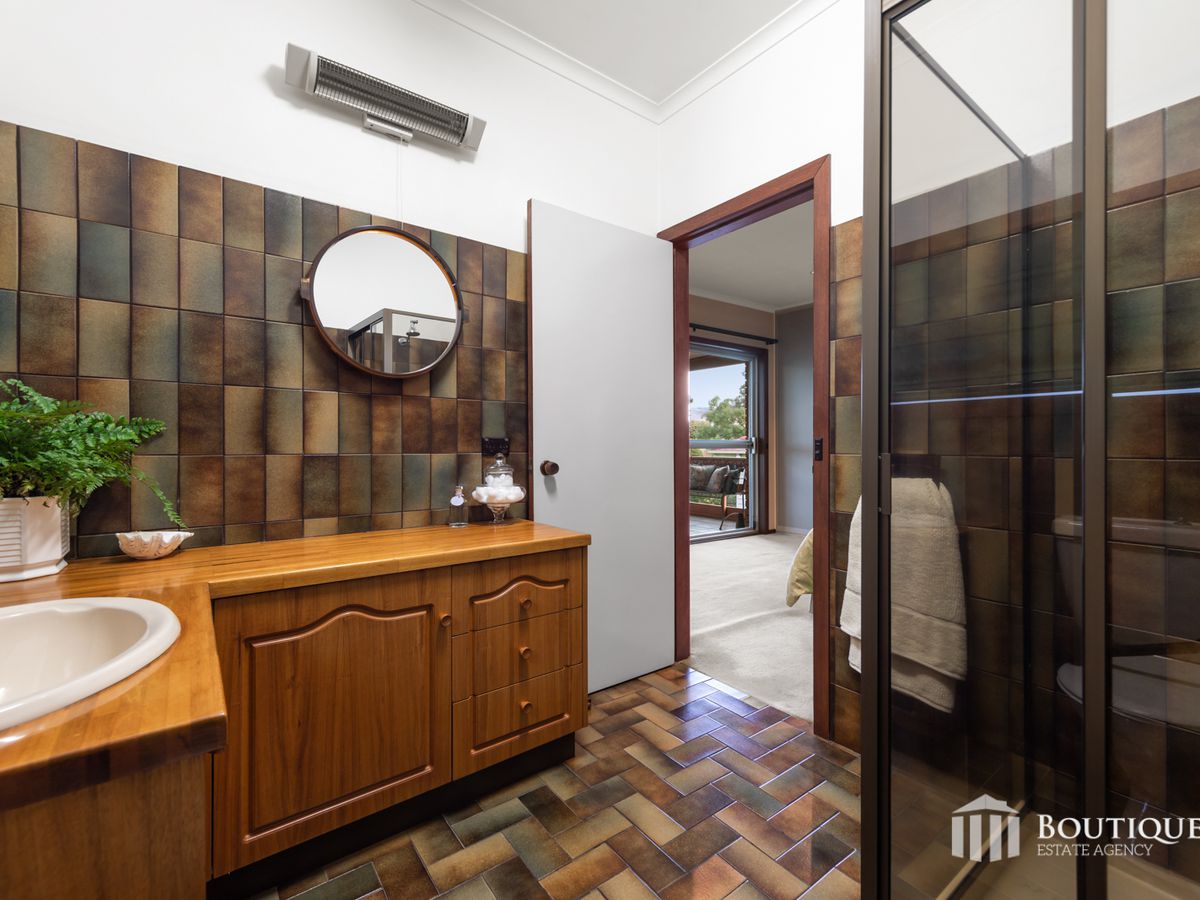 9 Hillside Avenue, Dandenong North