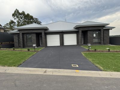 Unit 2 / Lot 522 Loane Circuit, Farley