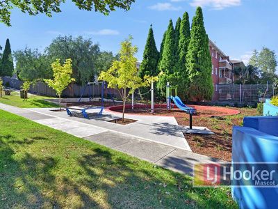 22 / 9 Grace Campbell Crescent, Hillsdale