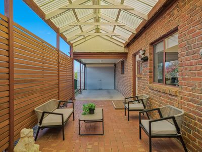 12 Law Court, Greenwith