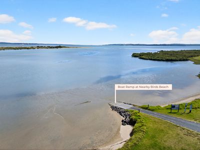 1514 Run Road, Tapora