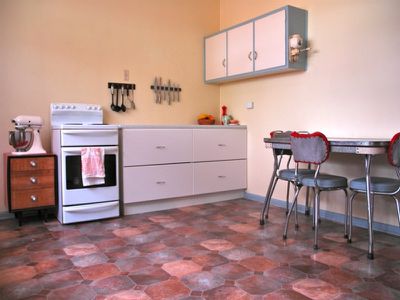 255 Lange Road, Yahl
