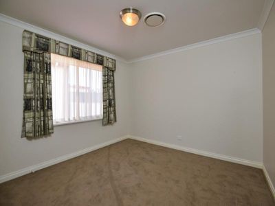 4 Warner Street, Broadwood