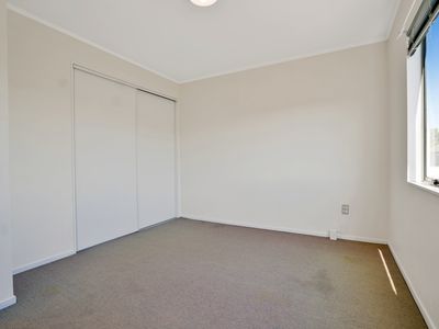 35 Stephen Avenue, Henderson