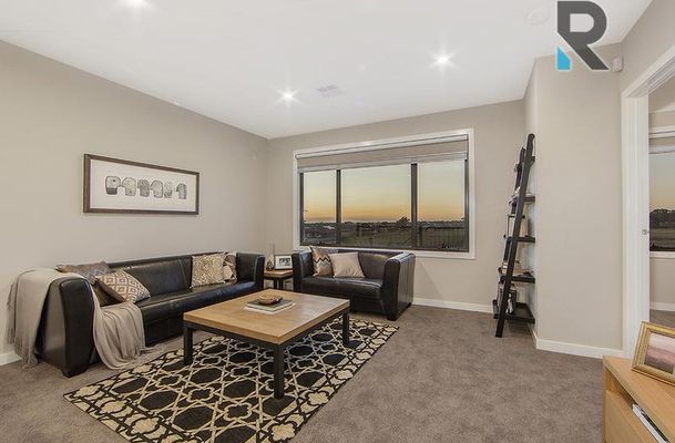10 Montenegro Road, Greenvale