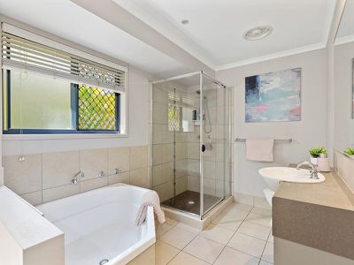 43 The Parkway Place, Mapleton