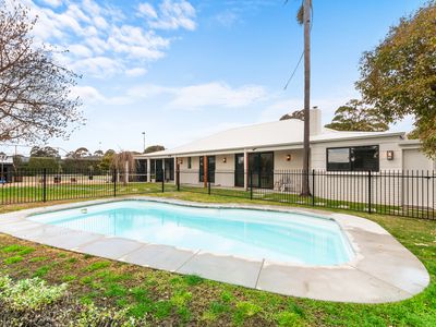 21-23 Araluen Drive, Sale