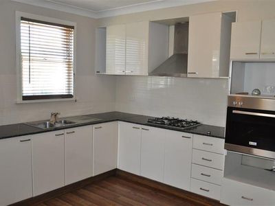 7 Gunn St, Forbes