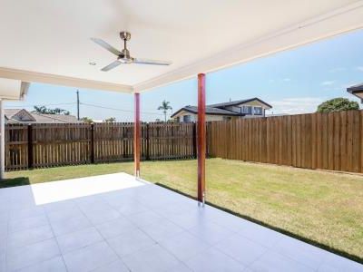 1 / 5 Jovi Court, Scarness
