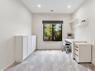 16 AMBROSIA CLOSE, Epping