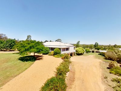 18R Debeaufort Drive, Dubbo