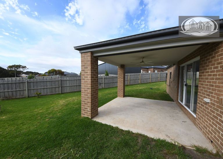 5 Pisces Court, Portland North