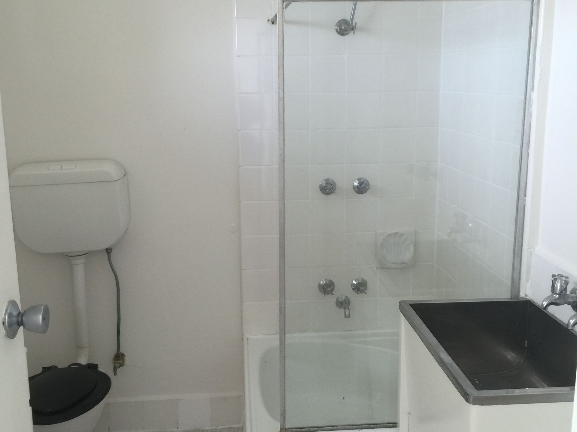4 / 16 Coronation Street, Kingsville