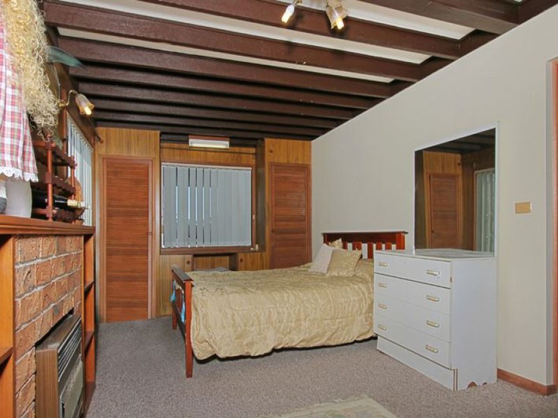 161 Princes Highway, Burrill Lake