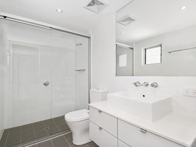 40 / 38 Morehead Street, South Townsville