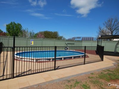 17 Hastings Court, Dubbo