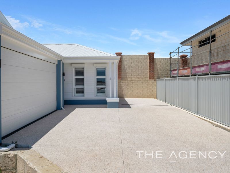 21 Rakitno Close, Lake Coogee